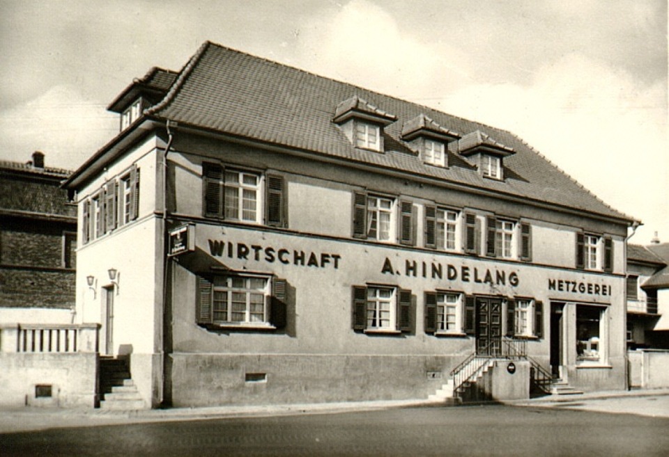 Die Gaststätte „Zur Post“, hier nach ihrem Umbau 1940, war zugleich Haltestelle der Postkutsche.