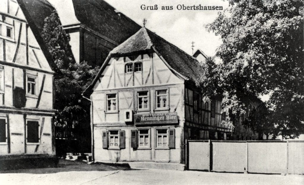 Das Gasthaus „Zum grünen Baum“ auf einer alten Postkarte um 1920.