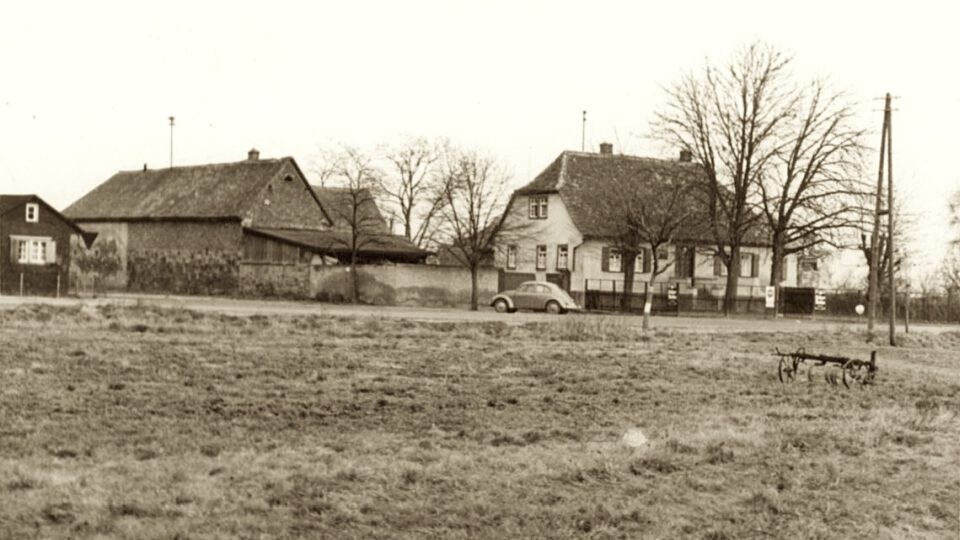 Das Neuwirtshaus lag außerhalb Hausens an der „Alten Straße“ – der heutigen Bundesstraße 448