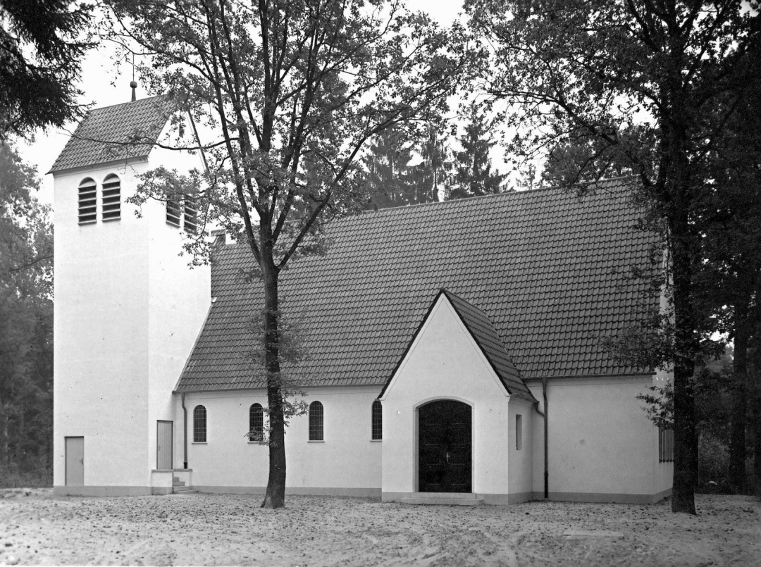 H01 - Waldkirche