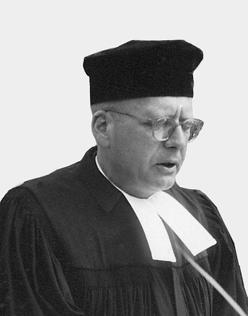 Pfarrer Johannes Schilling bei der Grundsteinlegung Waldkirche. Erster evangelischer Pfarrer in Hausen und Obertshausen 1950 – 1965