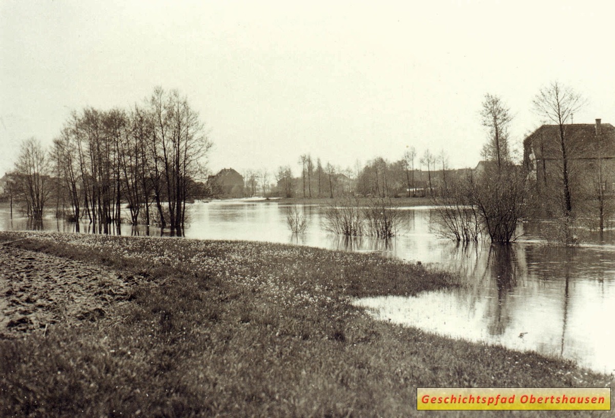 Hochwasser an der Rodau 1931, rechts die Untermühle