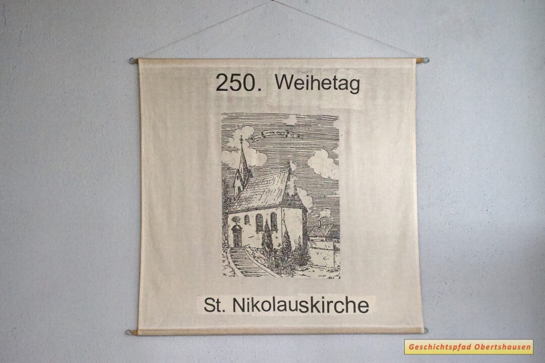 250 Jahre Weihe St Nikolaus-Kirche 2006, Banner über den Haupteingang